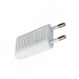 COMMEL csatlakozó dugvilla EURO 2,5A 250V fehér