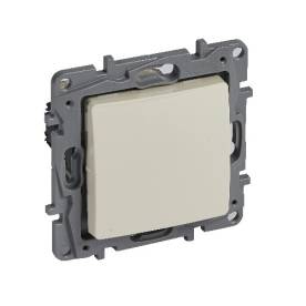 Niloé nyomó NO-NC 6 A IP44, bézs