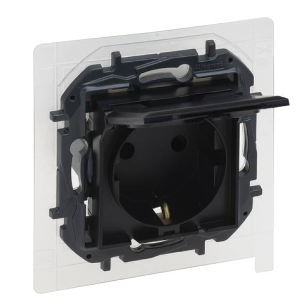Niloé Step 2P+F csatlakozóaljzat (rugós), biztonsági zsaluval, IP44, fekete 