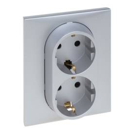 Niloé Step 2x2P+F csatlakozóaljzat (rugós), biztonsági zsaluval, alumínium