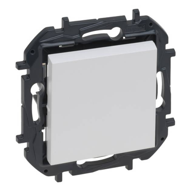 Niloé Step váltókapcsoló, 10AX, fehér 