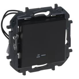 Niloé Step váltókapcsoló jelzőfénnyel, 10AX, fekete