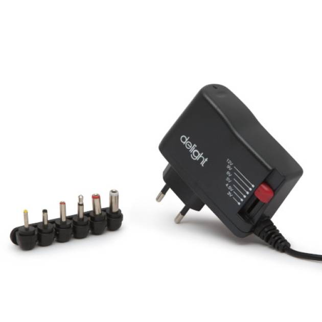 Univerzális adapter 3-12V 2,5A 30W (6db DC dugó) 