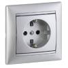 Valena 2P+F csatlakozóaljzat biztonsági zsaluval, alumínium 