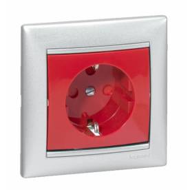 Valena 2P+F csatlakozóaljzat reteszelt, piros betéttárcsával
