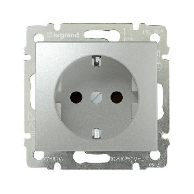 Valena 2x2P+F csatlakozóaljzat biztonsági zsaluval, alumínium 