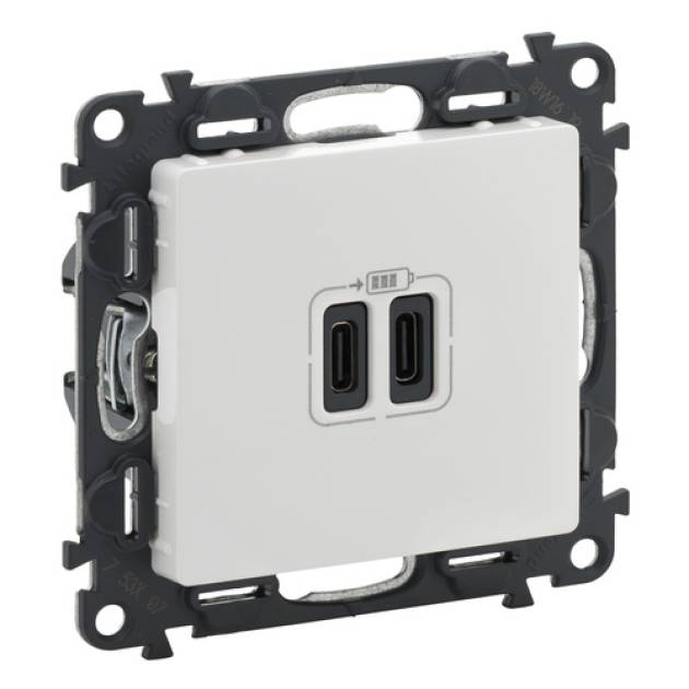 Valena Life Töltőaljzat Kettős USB C-típusú csatlakozóval, 5V–3A–15W, Túlfesz-vé 